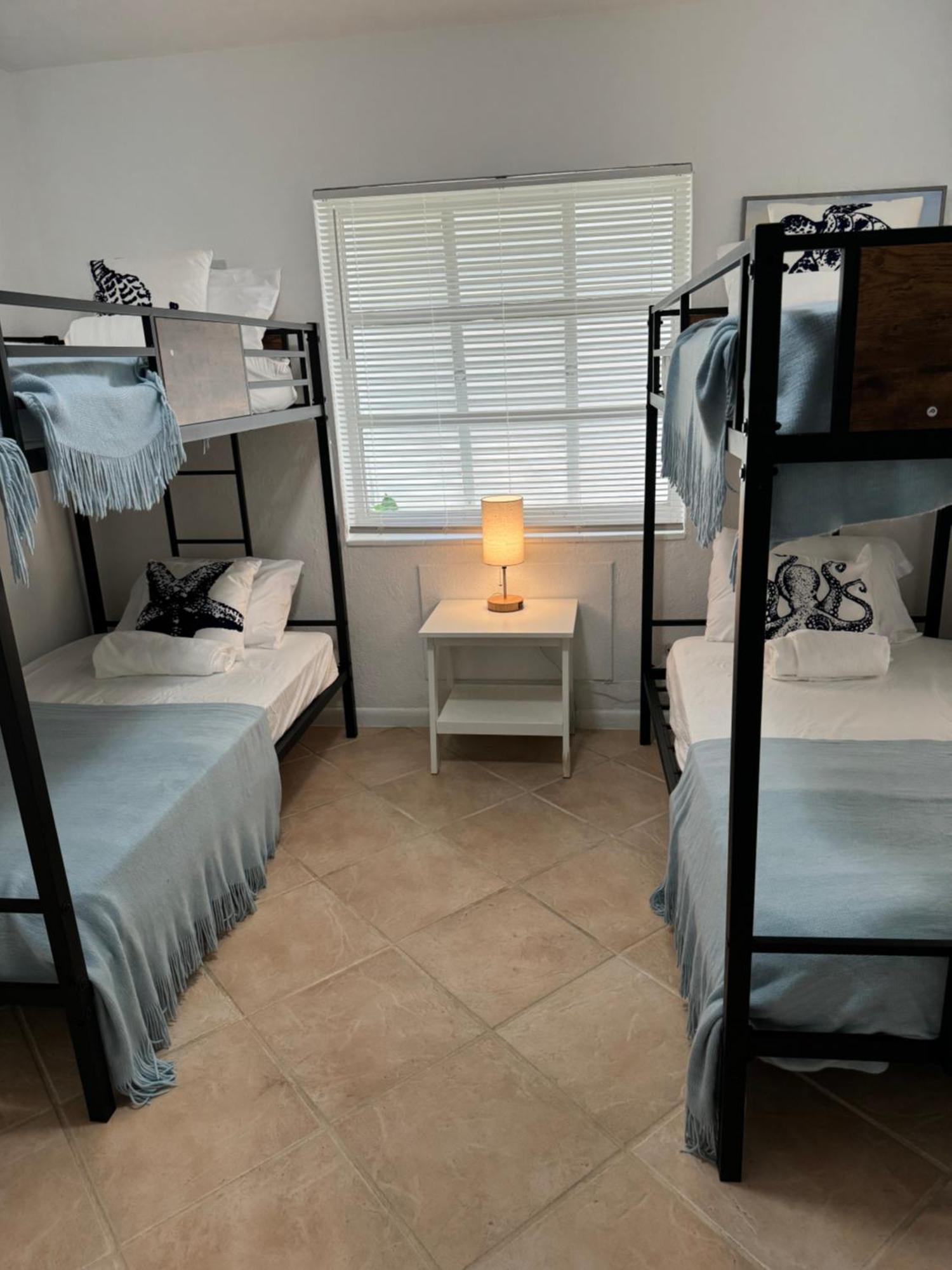 Hostel Beds & Sheets Fll Airport Dania Beach